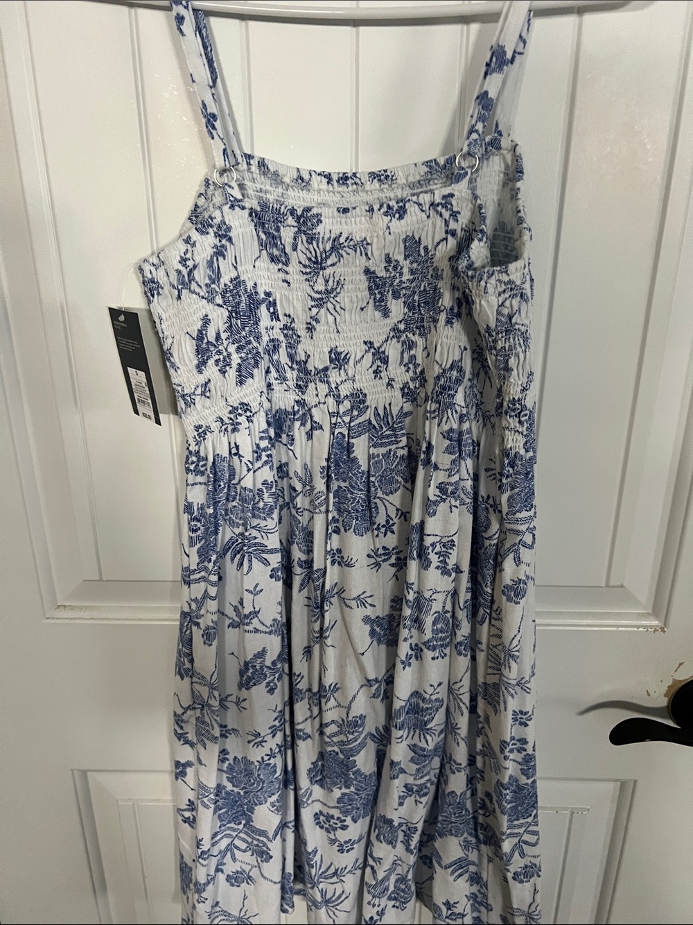 Universal Thread White Mini Dress with Blue Floral Print - small - Picture 4 of 4